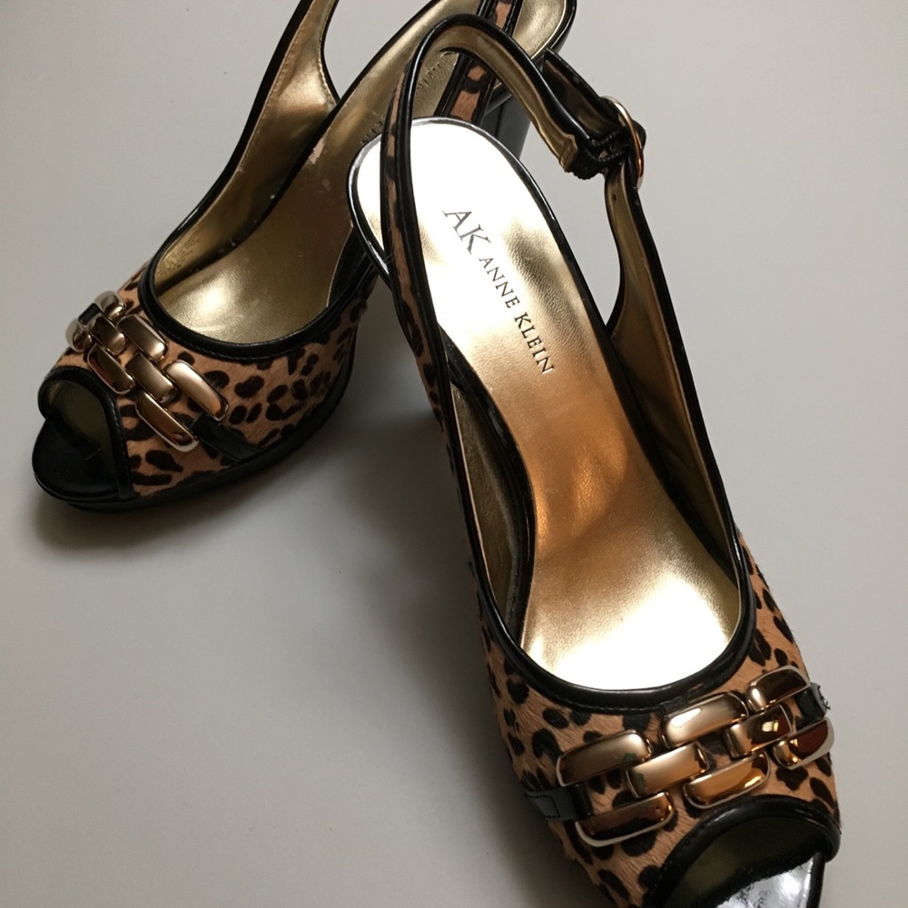Anne Klein Animal Print Leather Heels  Size 7.5M